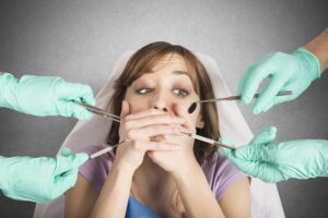 Lee más sobre el artículo Miedo al dentista, urgencia dental